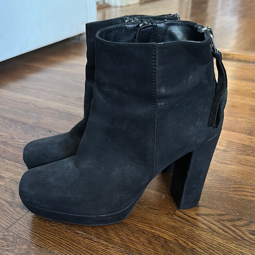 Steve Madden Black Platform Ankle Boots with Side Zipper